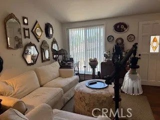 19162 Avenue Of The Oaks B