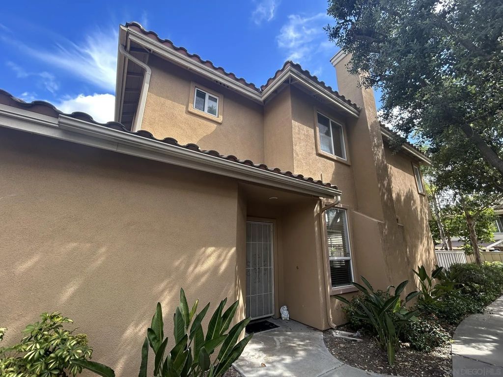 Photo of 2248 Lago Madero, Chula Vista, CA 91914 (MLS # 260009098)