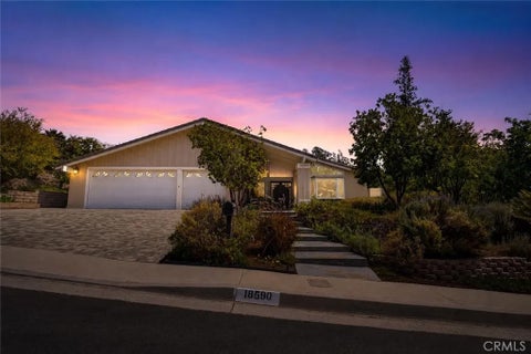 Photo of 18590 Calle Vista Circle, Porter Ranch, CA 91326 (MLS # SR26175234)