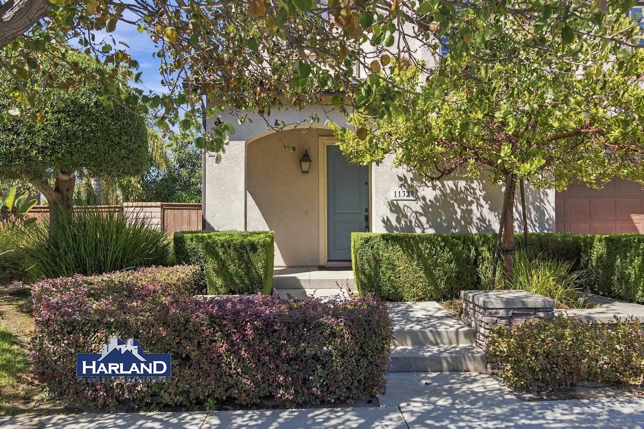 11320 Laurelcrest Dr
