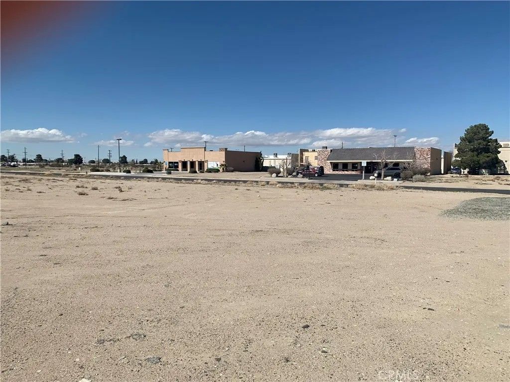 Photo of 0 W Sand, Victorville, CA 92392 (MLS # HD26002707)