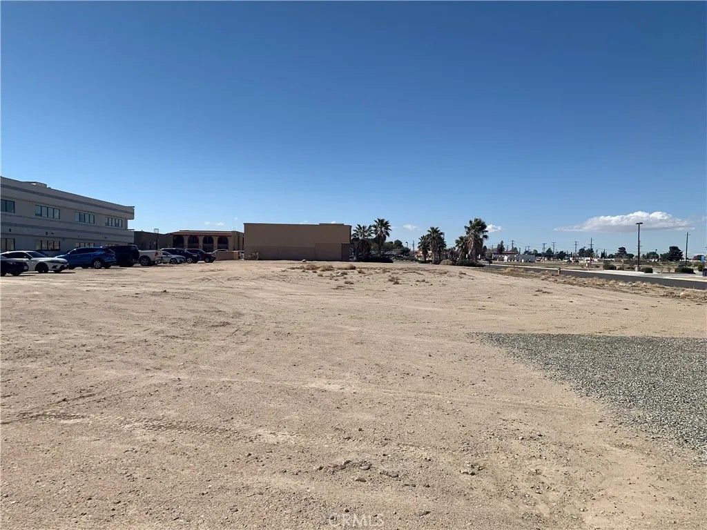 Photo of 0 W Sand, Victorville, CA 92392 (MLS # HD26002707)