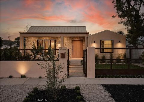 4605 Tobias Avenue Sherman Oaks CA 91403