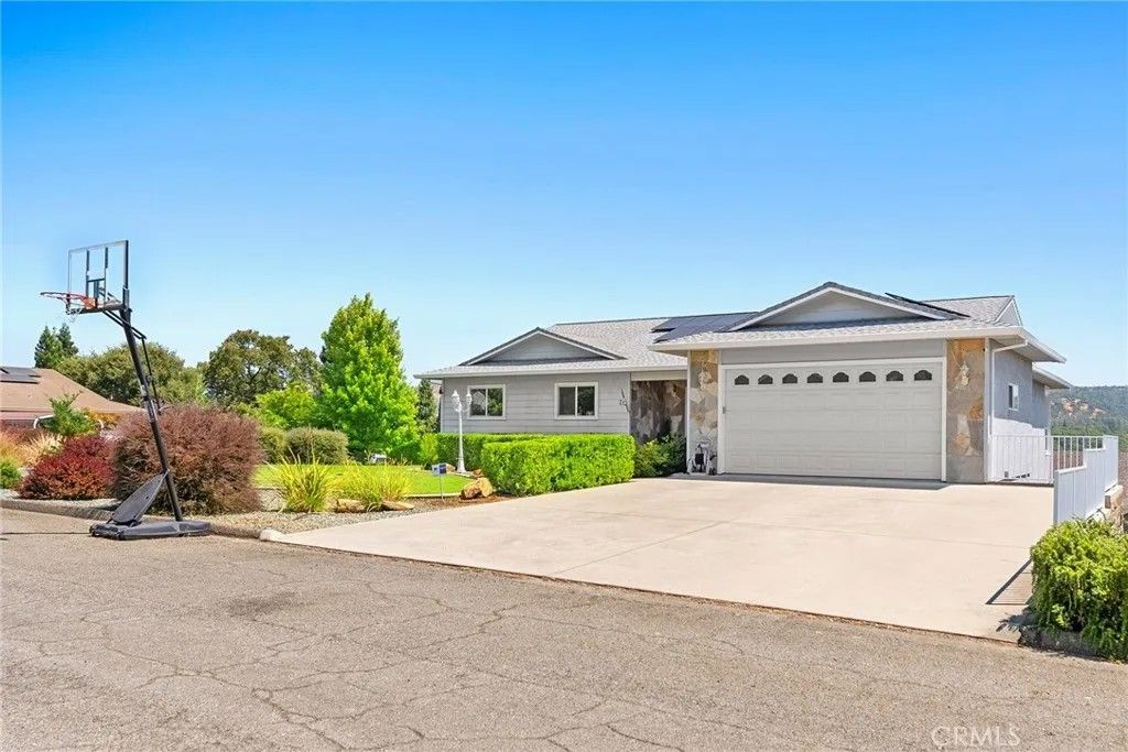 Photo of 26 Regal Way, Oroville, CA 95966 (MLS # SN26055682)