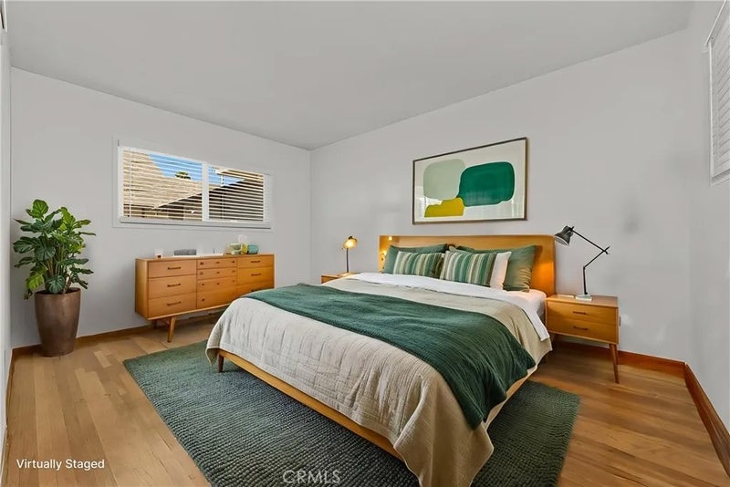 434 E Carroll