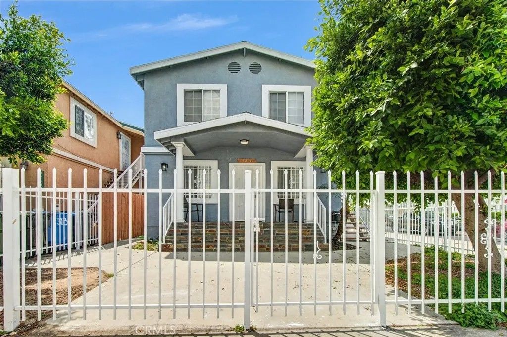 Photo of 3232 W Vernon Ave, Los Angeles, CA 90008 (MLS # PW26078049)