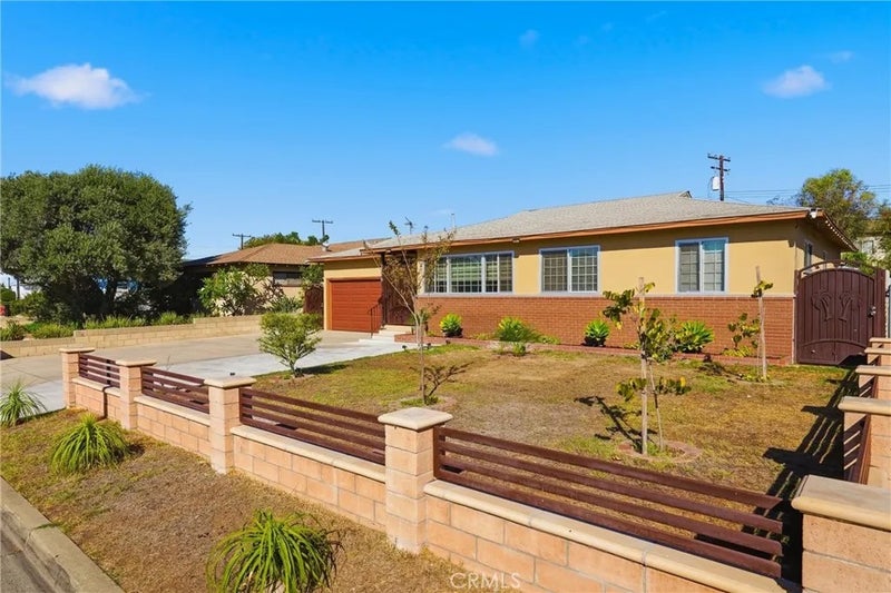 1776 S Carnelian