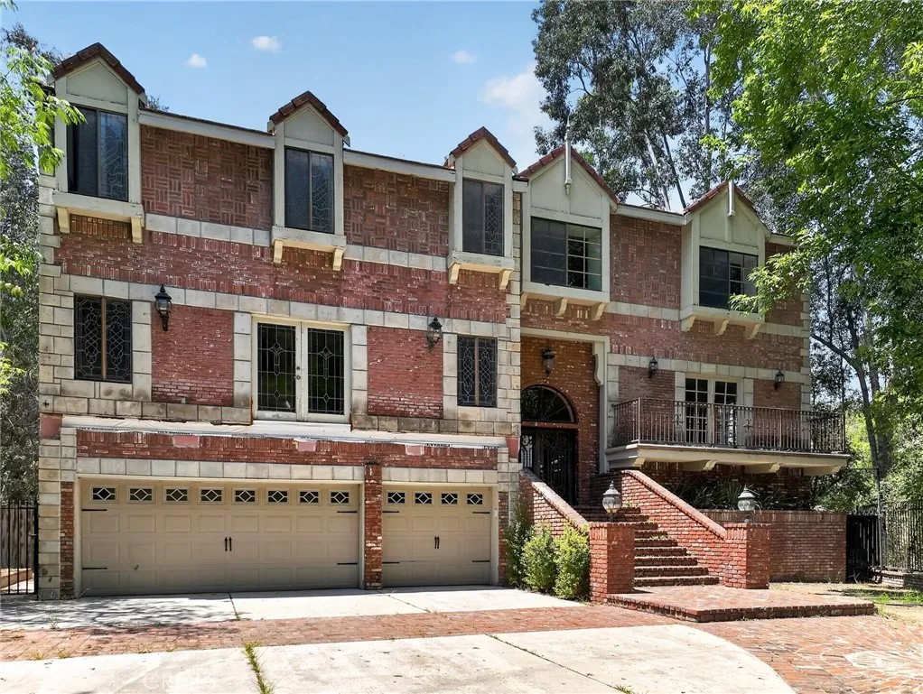 3243 Iredell