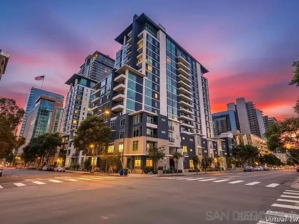 Photo of 425 W Beech Street, San Diego, CA 92101 (MLS # 260002231)