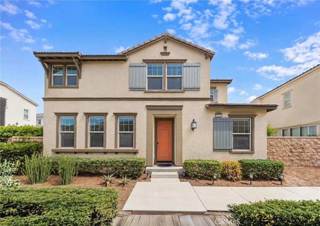 4838 S Monarch