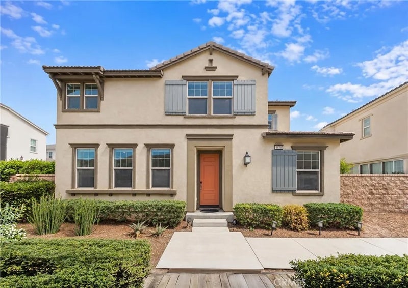 4838 S Monarch