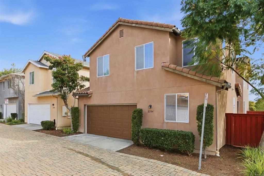 2284 Red Leaf Lane