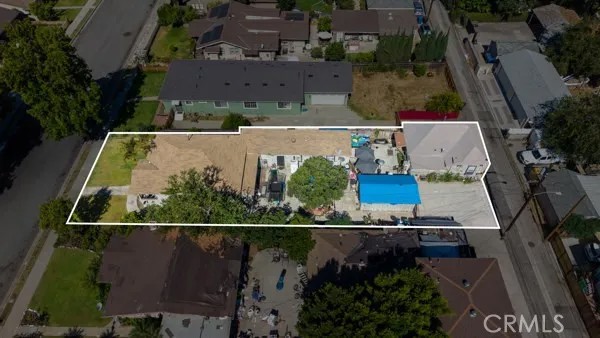 327 W Lemon Avenue