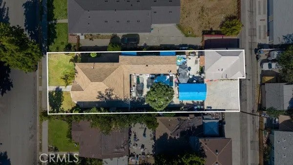 327 W Lemon Avenue