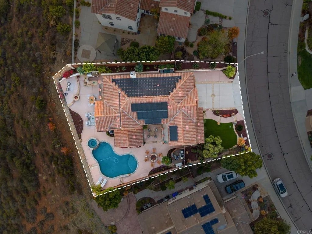 1273 Holmgrove Drive