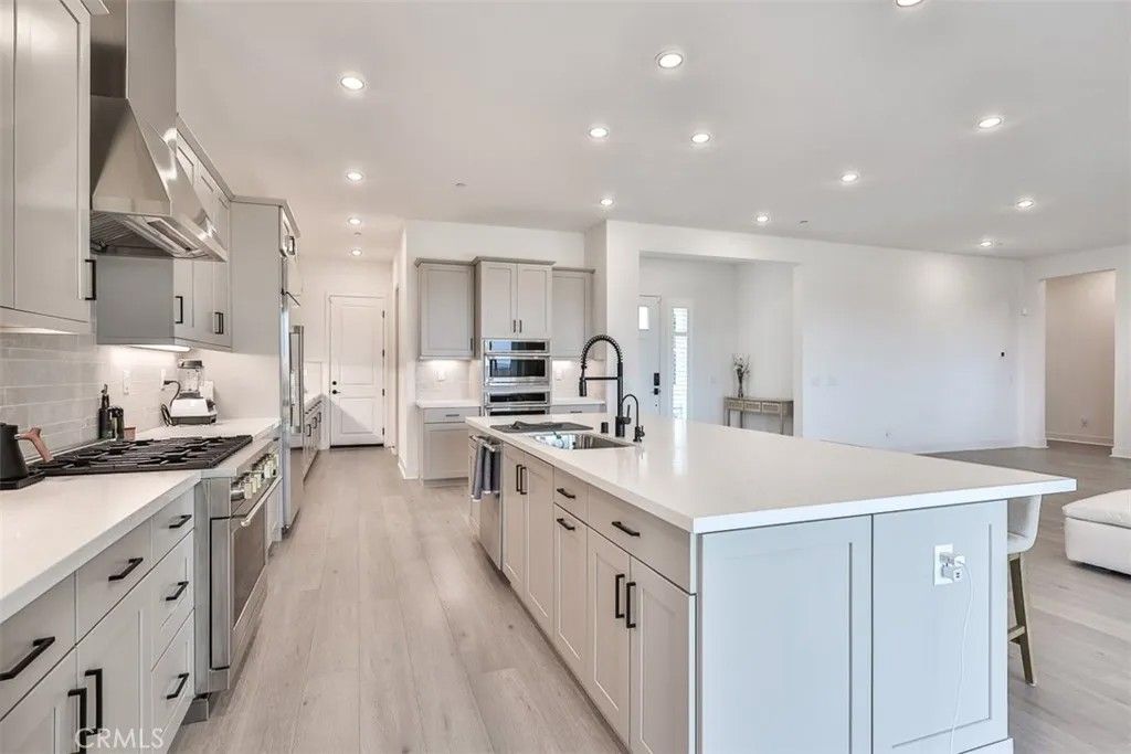 Photo of 1112 W Empress, Glendora, CA 91741 (MLS # CV26113254)