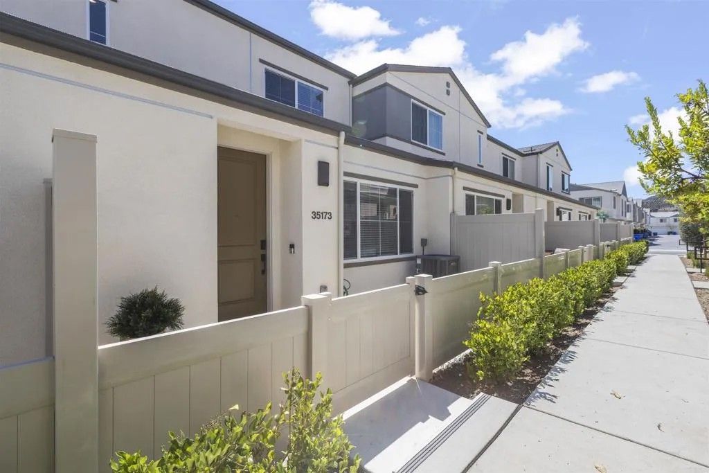 Photo of 35173 Grove Trail, Fallbrook, CA 92028 (MLS # NDP2508538)