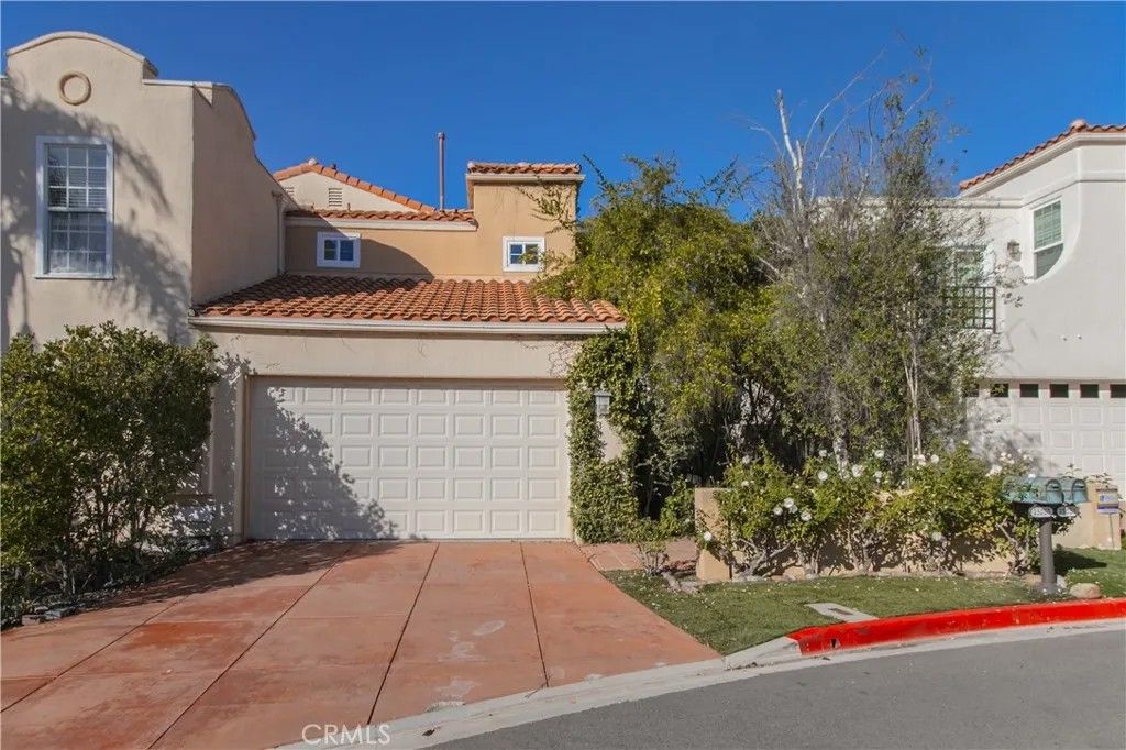 Photo of 23057 Park Este, Calabasas, CA 91302 (MLS # SR26007210)