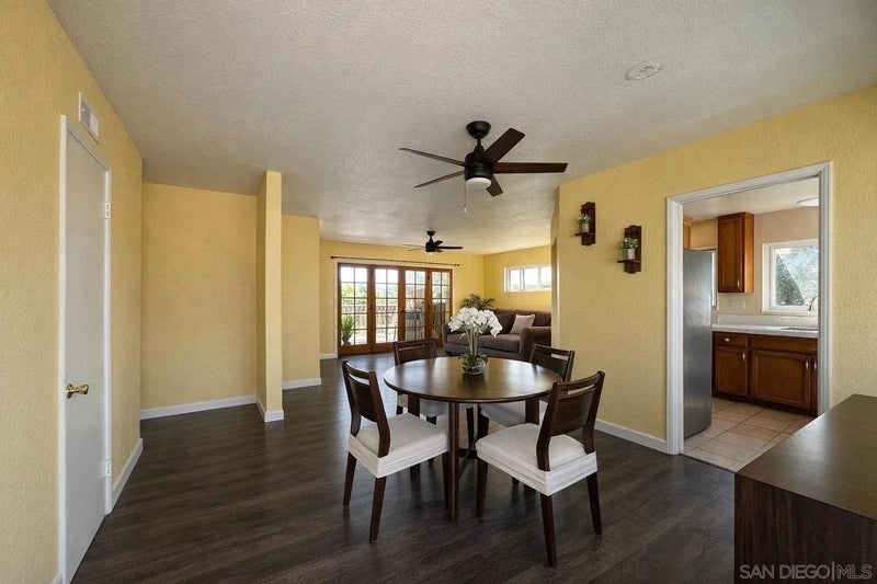 3041 Menlo