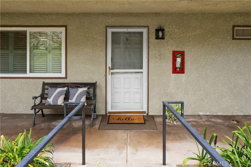 5489 Paseo Del Lago West B