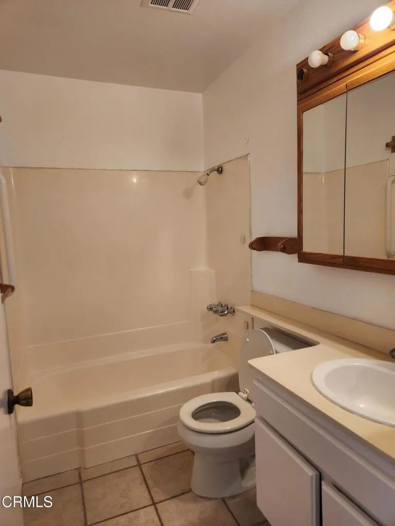 10582 Caminito Glenellen