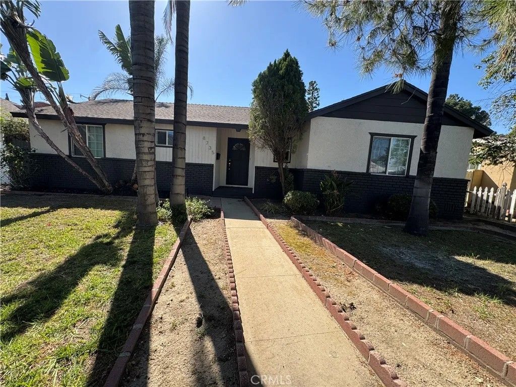 Photo of 8735 Corbin Avenue, Northridge, CA 91324 (MLS # CV26062903)