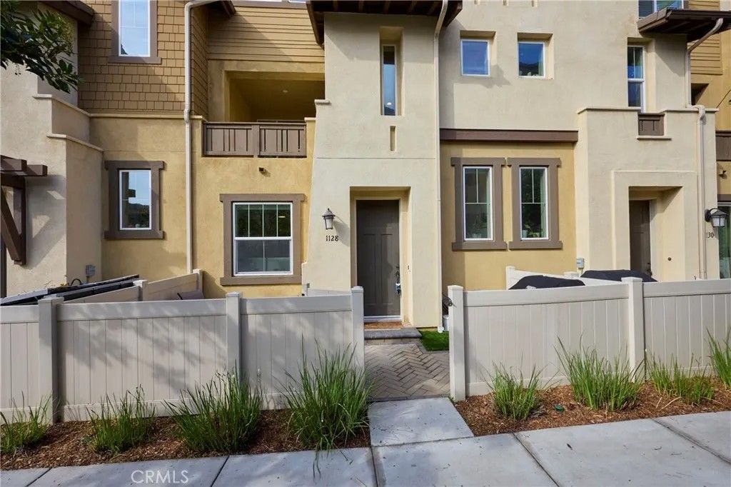 Photo of 1128 Via Lucero, Oceanside, CA 92056 (MLS # OC26014237)