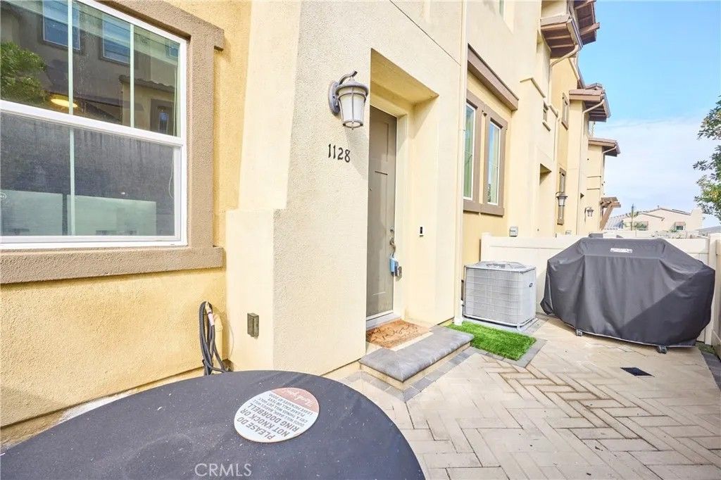 Photo of 1128 Via Lucero, Oceanside, CA 92056 (MLS # OC26014237)