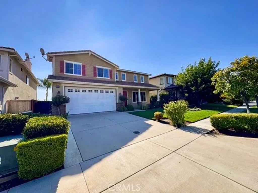 Photo of 24018 Via Alisol, Murrieta, CA 92562 (MLS # SW25191474)