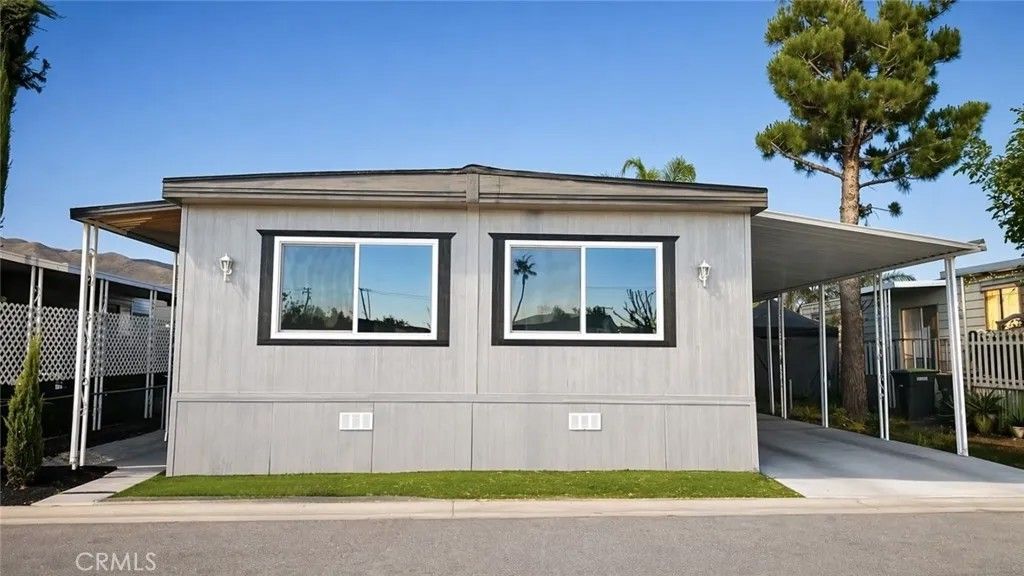 Photo of 485 idyllwild Dr #25, San Jacinto, CA 92583 (MLS # SW26084768)