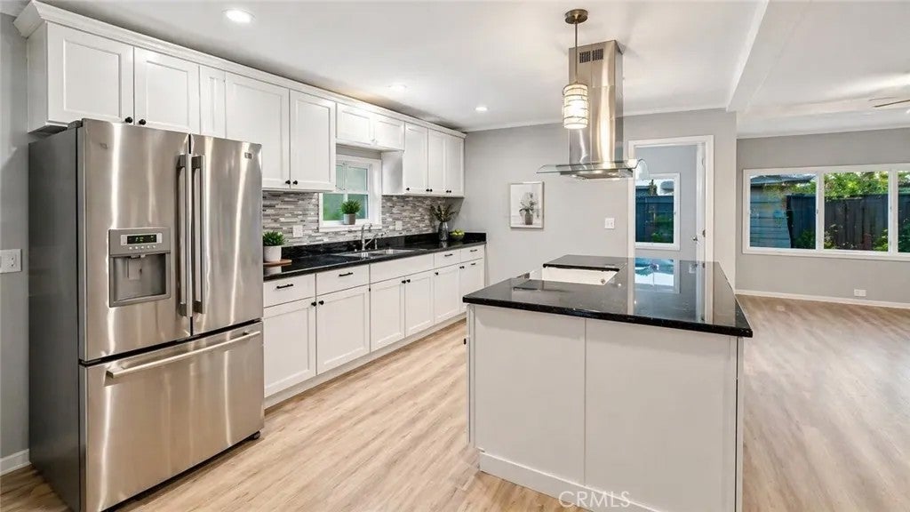 Photo of 485 idyllwild Dr #25, San Jacinto, CA 92583 (MLS # SW26084768)