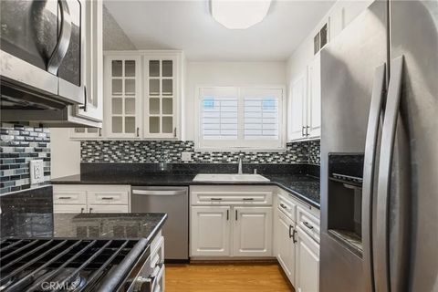 Tiny photo for 1711 Grismer Ave #20, Burbank, CA 91504 (MLS # SR25252771)