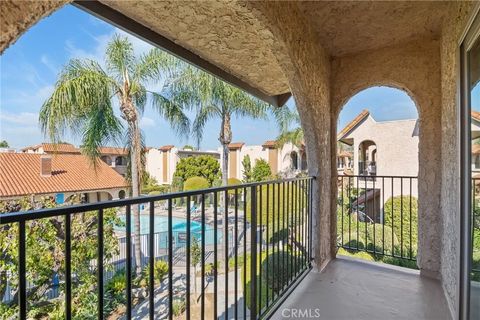 Tiny photo for 1711 Grismer Ave #20, Burbank, CA 91504 (MLS # SR25252771)