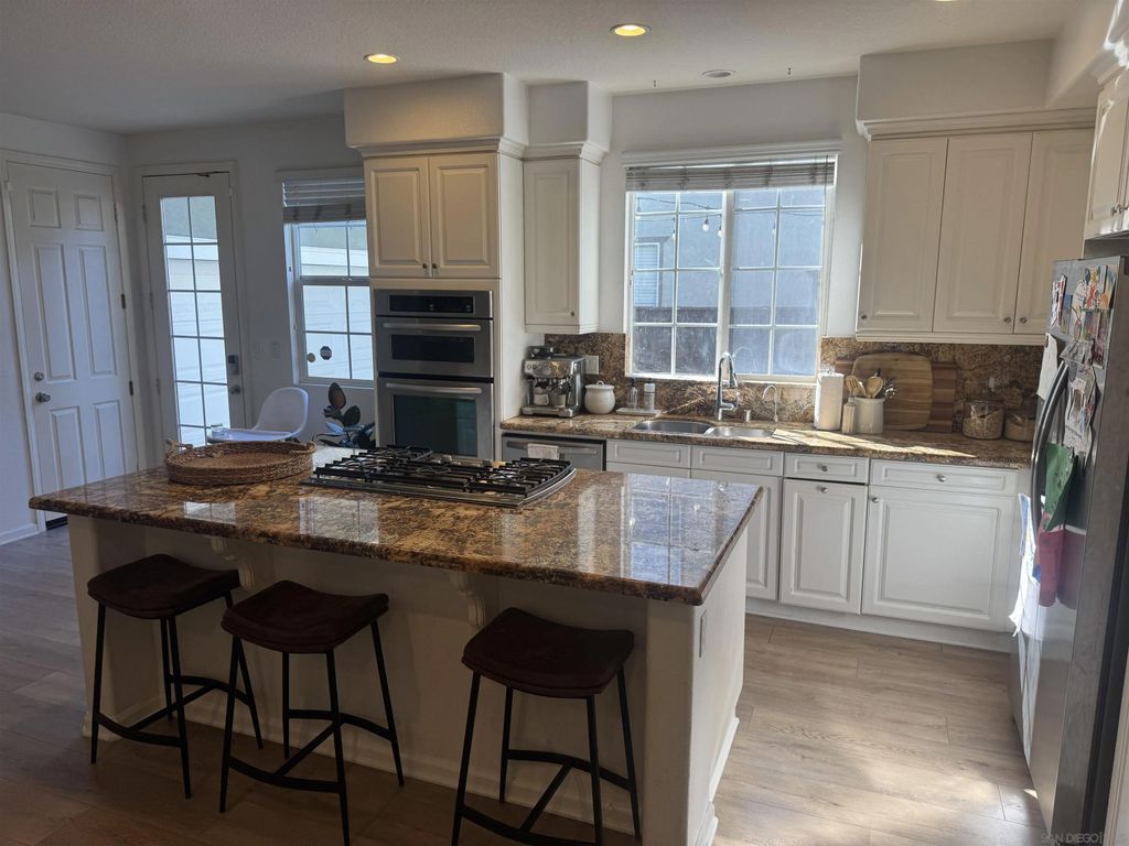 Photo of 605 Seaward Ave, Carlsbad, CA 92011 (MLS # 260003176)