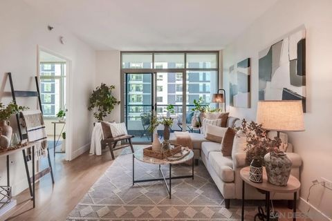 Tiny photo for 425 W Beech St #1353, San Diego, CA 92101 (MLS # 250045312)