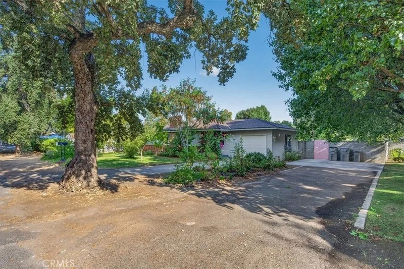 226 W Gettysburg