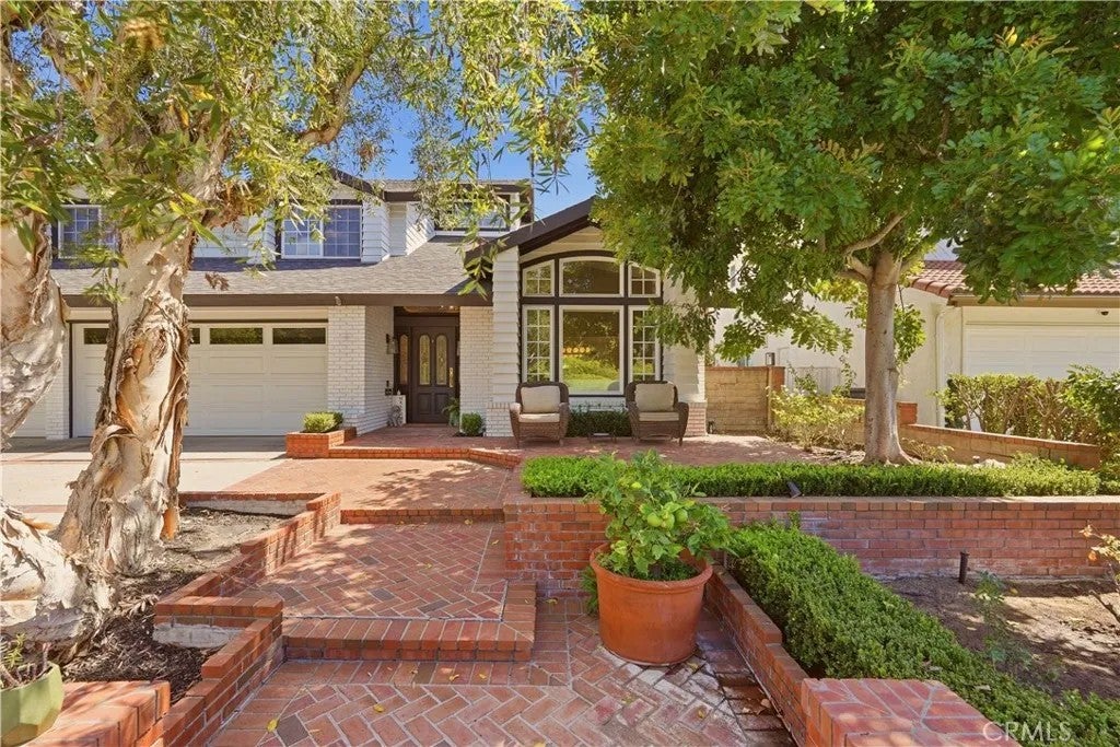 Photo of 22792 Buendia, Mission Viejo, CA 92691 (MLS # OC26205689)