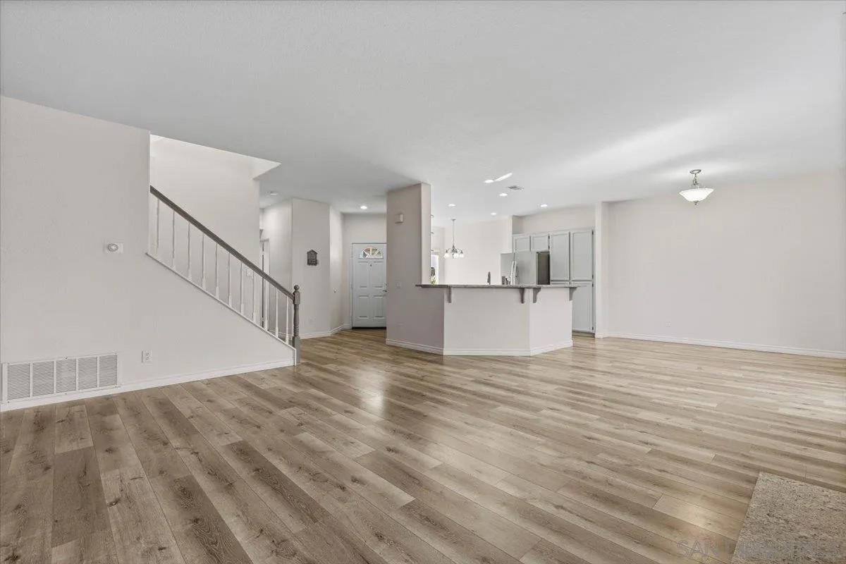 16156 Avenida Venusto 2