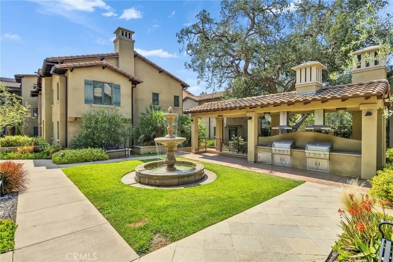 168 S Sierra Madre Boulevard 113