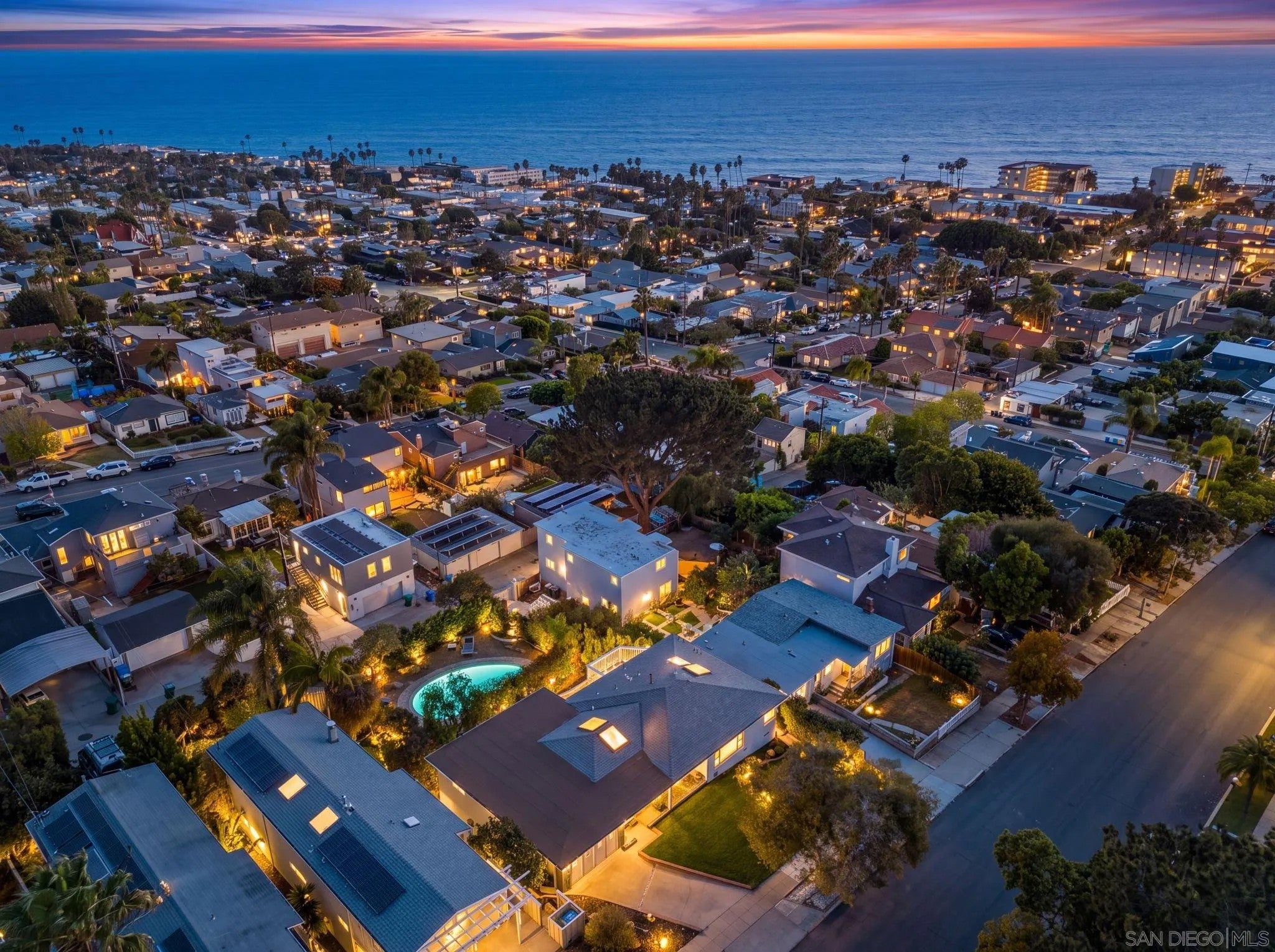 4637 Del Mar Ave
