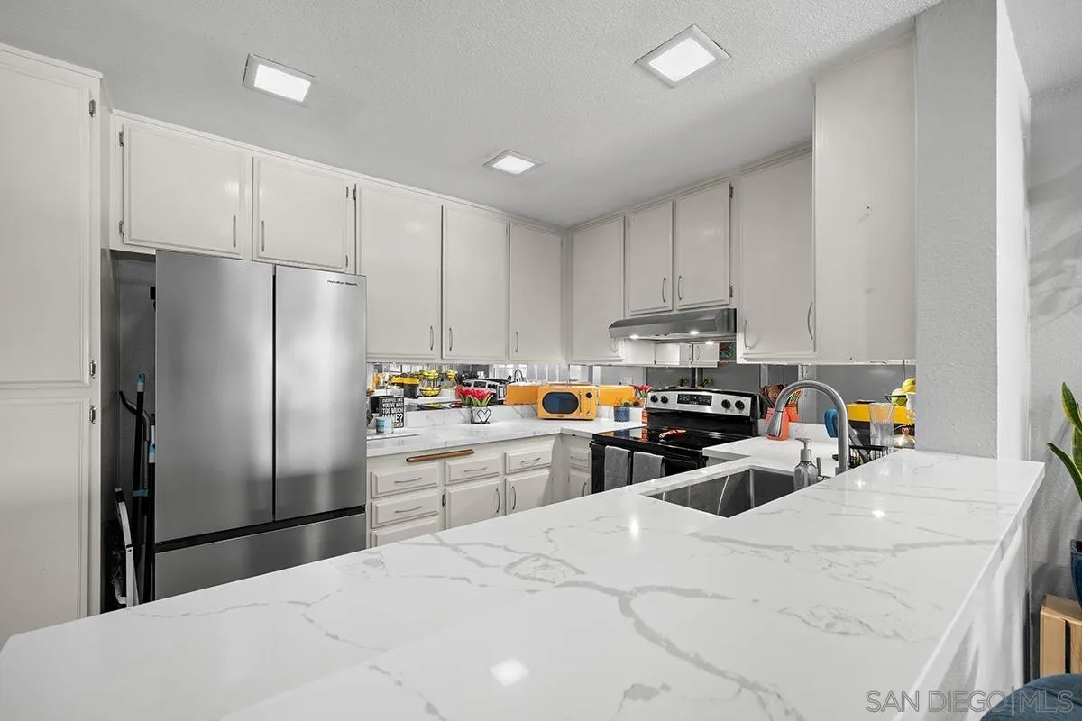 10400 caminito Cuervo 264