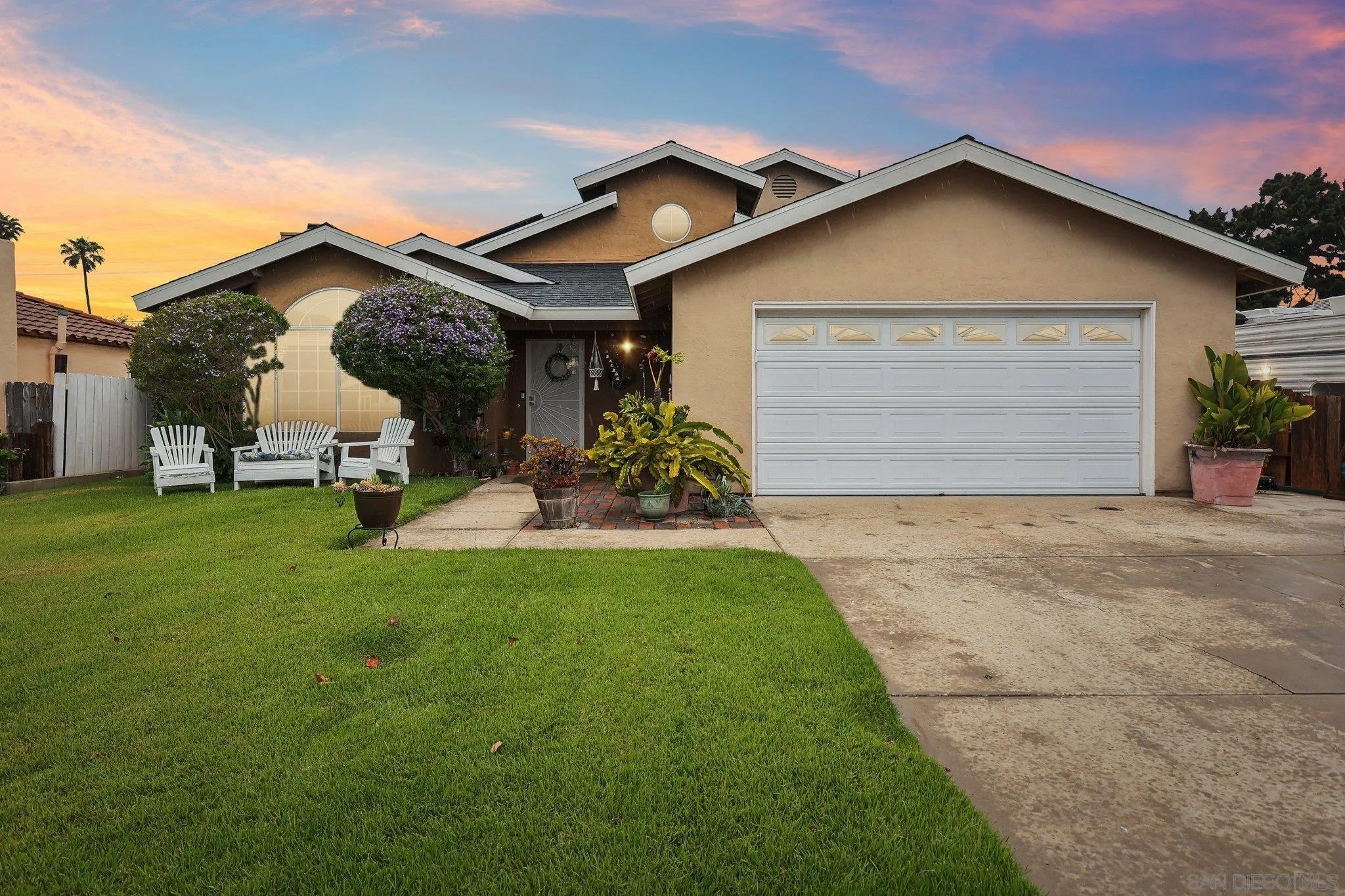 540 Donax Ave