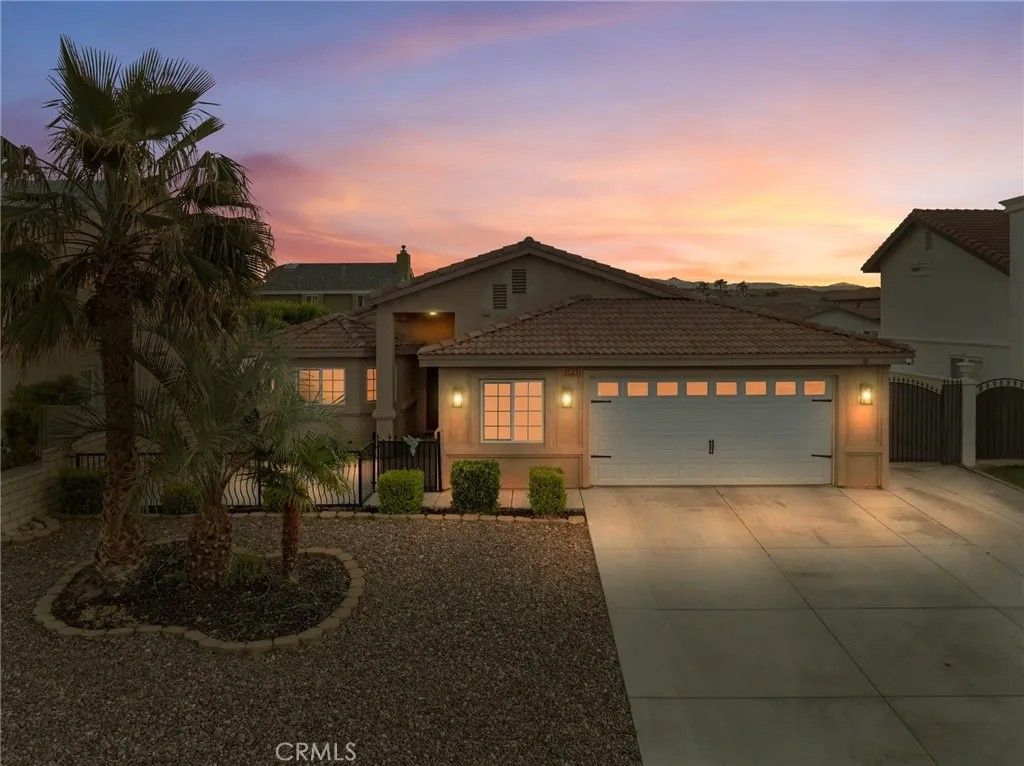 Photo of 13966 Driftwood Dr, Victorville, CA 92395 (MLS # HD26085660)