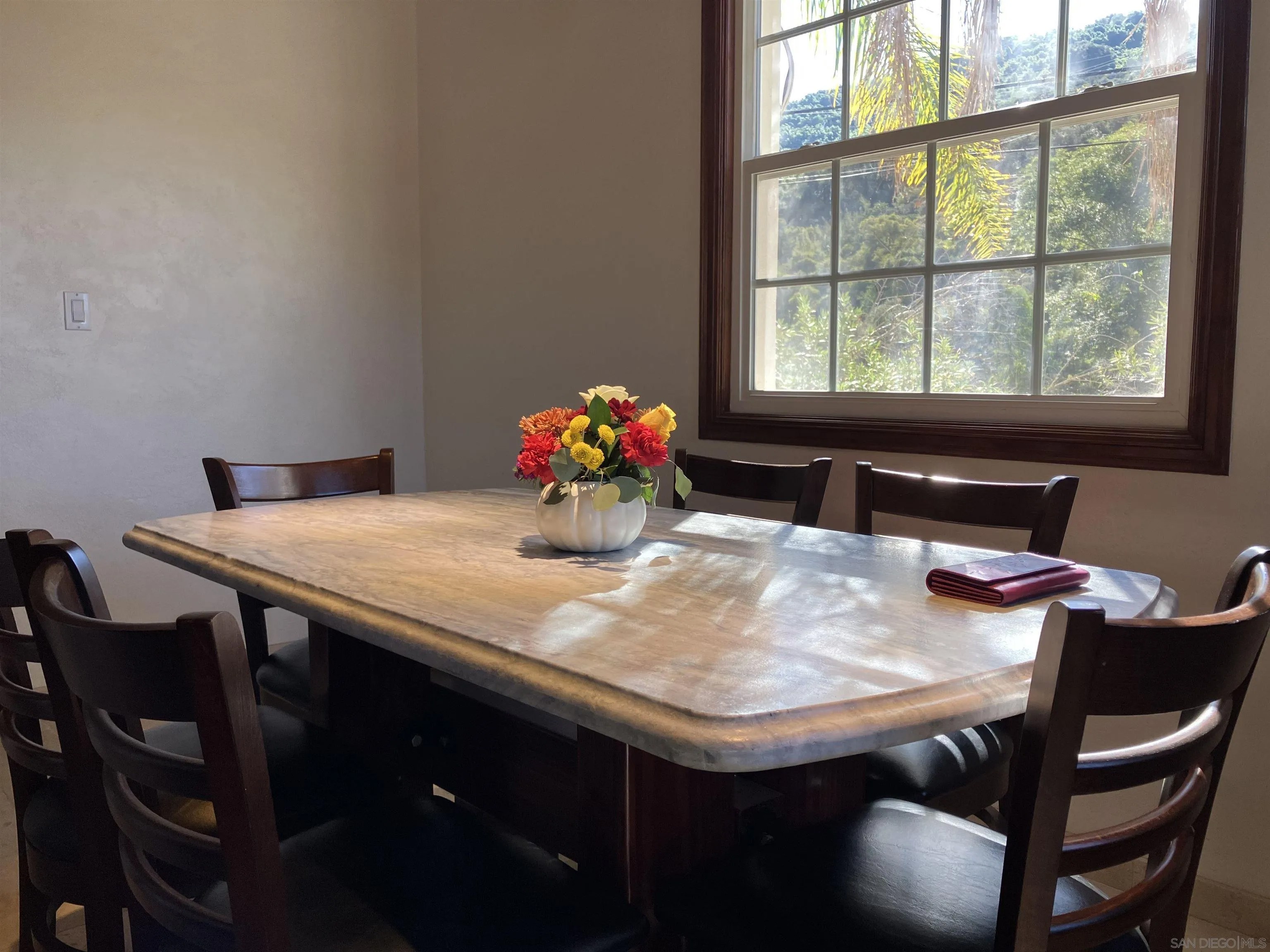 1088 Deer Springs Rd