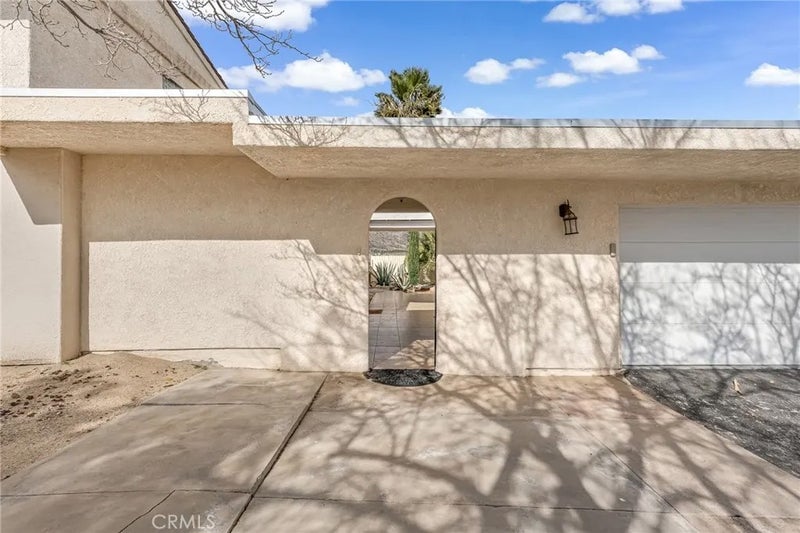 7731 Arrowhead