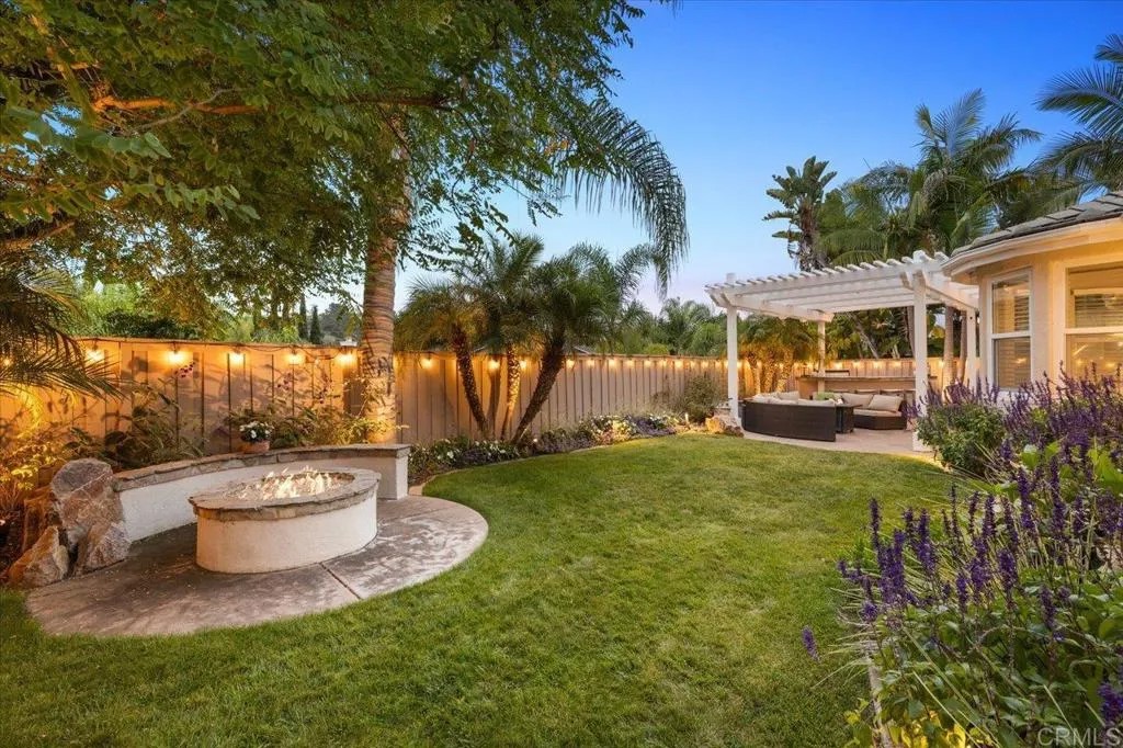 8037 Avenida Secreto