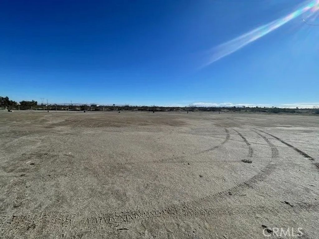 Photo of 14626 Monte Vista, Phelan, CA 92371 (MLS # DW26016303)