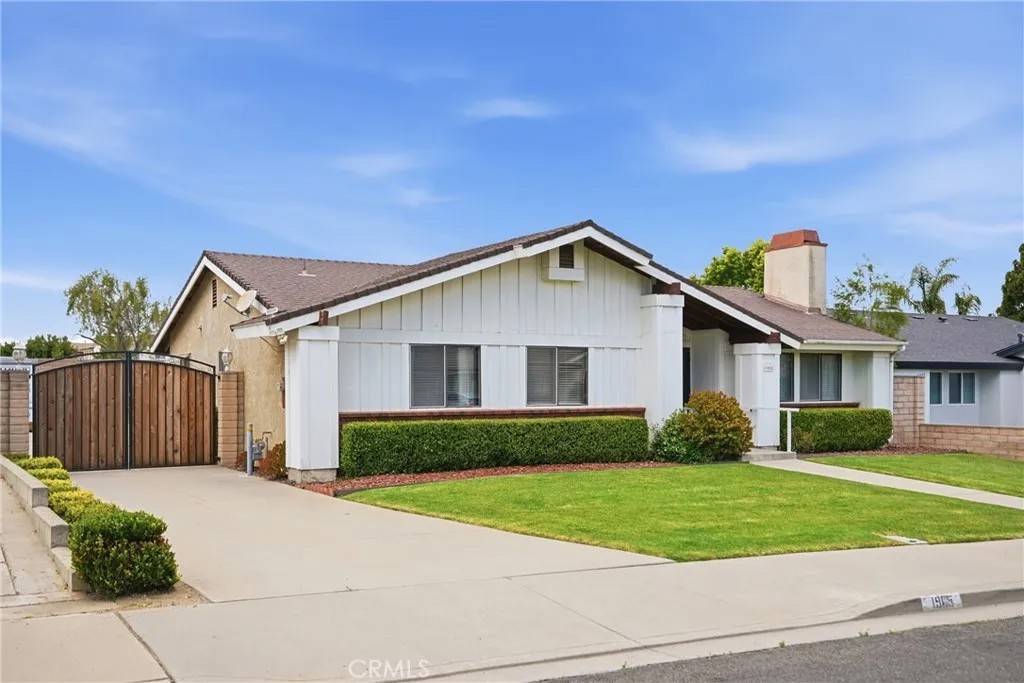 1985 Olive Drive