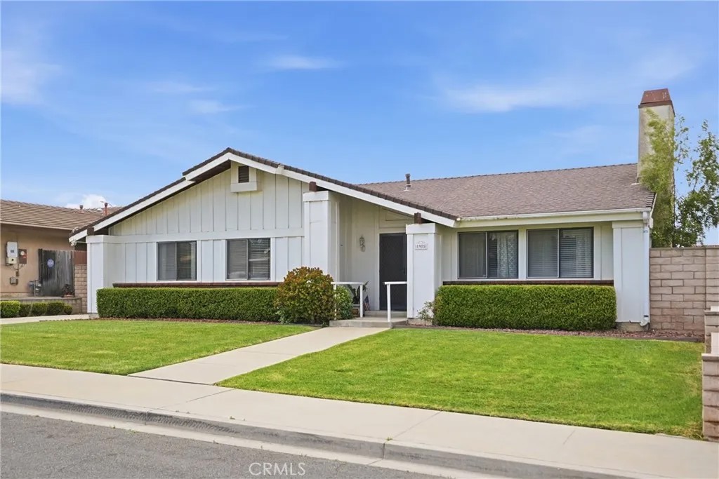 1985 Olive Drive