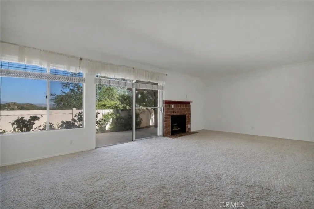 Photo of 26216 Rainbow Glen Drive, Newhall, CA 91321 (MLS # SR26053579)